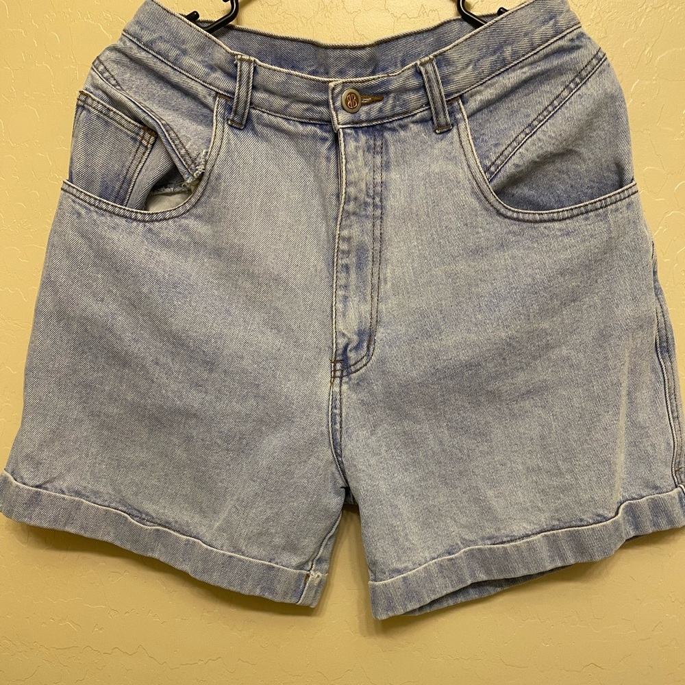 Bill Blass Cuffed Mom Shorts